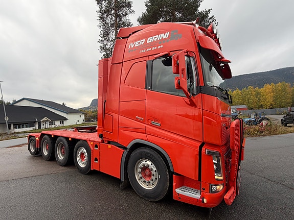 Volvo FH16 750 Tungtrekker 8/10X4 4 of 13