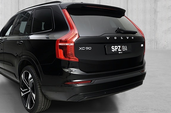 Volvo XC90 5 of 19
