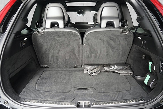Volvo XC90 19 of 19