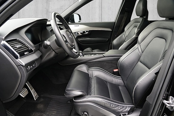 Volvo XC90 9 of 19