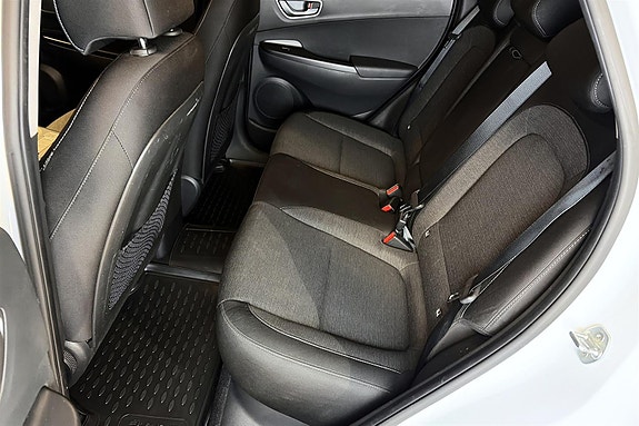 Hyundai Kona 18 of 20