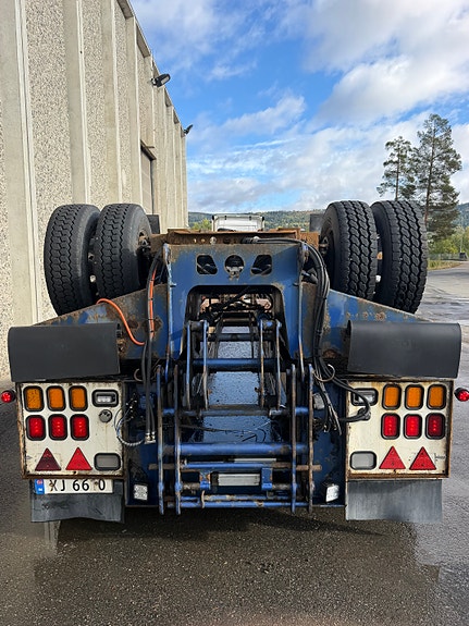 Scania R58 Tungtrekker 8/10X4 Tungtrekker med Vang Brønnhenger 10 of 19