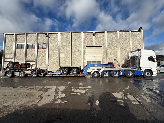 Scania R58 Tungtrekker 8/10X4 Tungtrekker med Vang Brønnhenger 7 of 19