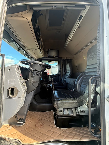 Scania R58 Tungtrekker 8/10X4 Tungtrekker med Vang Brønnhenger 19 of 19