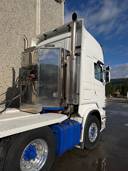 Scania R58 Tungtrekker 8/10X4 Tungtrekker med Vang Brønnhenger 5 of 19