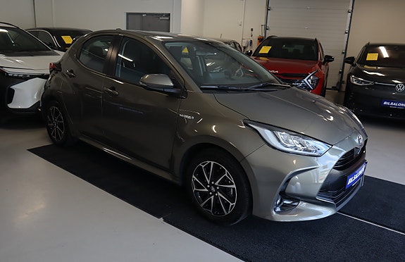 Toyota Yaris 4 of 22