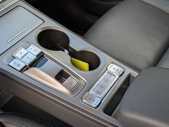 Hyundai Kona 15 of 23