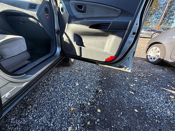 Hyundai Tucson 23 of 30