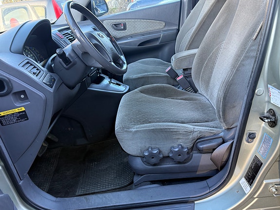 Hyundai Tucson 13 of 30