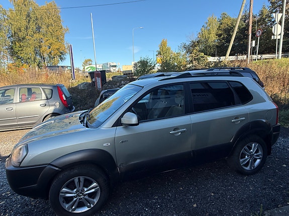 Hyundai Tucson 2 of 30