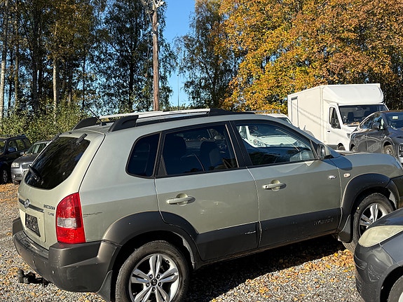 Hyundai Tucson 12 of 30