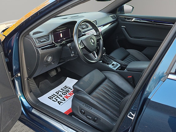 Skoda Superb 16 of 30