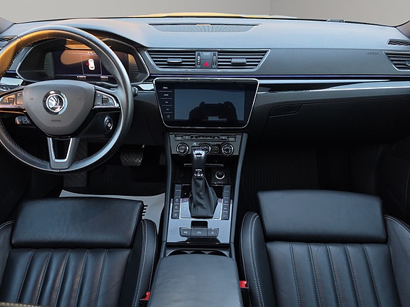 Skoda Superb 25 of 30
