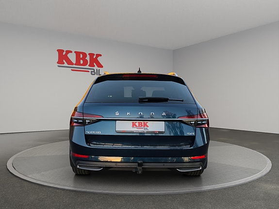 Skoda Superb 9 of 30