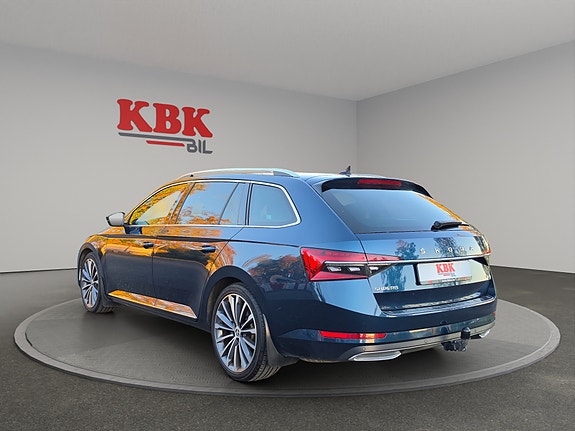 Skoda Superb 8 of 30