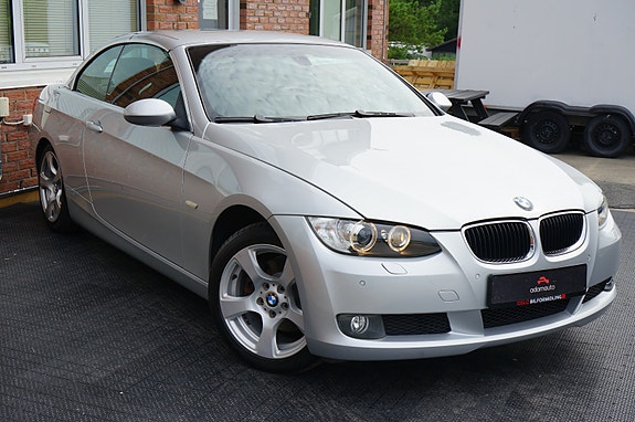BMW 320i 6 of 30