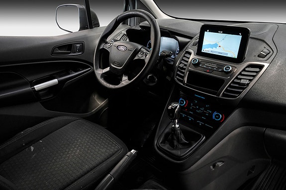 Ford Transit Connect 11 of 20