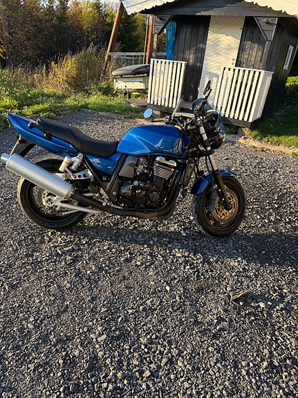 Kawasaki Zrx 1100 2 of 18