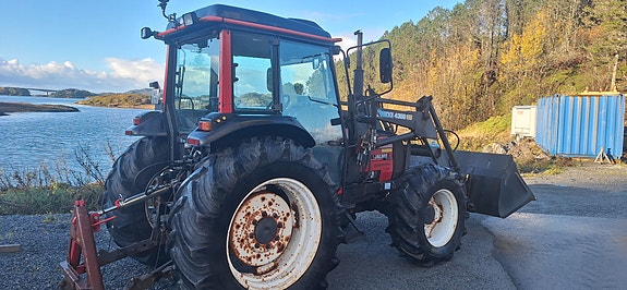 Valtra 700 2 of 8