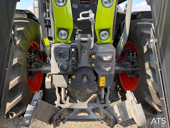 CLAAS Arion 650 4x4 Traktor m/ frontlaster og skuffe – 700 timer og 2 sett dekk! 15 of 30