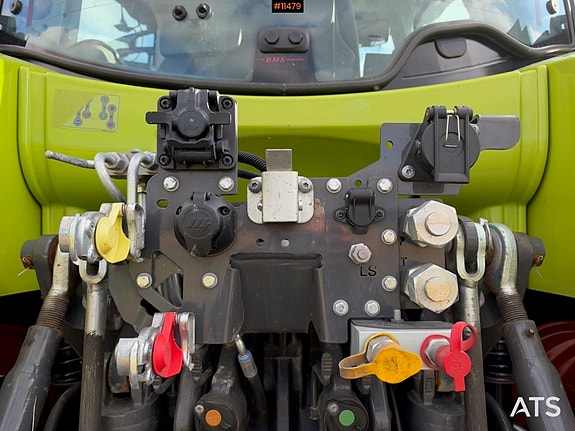 CLAAS Arion 650 4x4 Traktor m/ frontlaster og skuffe – 700 timer og 2 sett dekk! 24 of 30