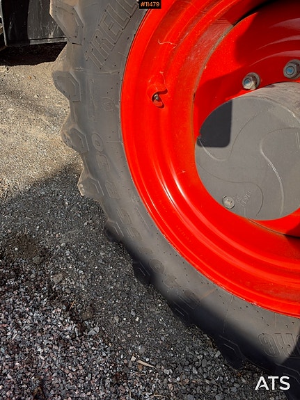 CLAAS Arion 650 4x4 Traktor m/ frontlaster og skuffe – 700 timer og 2 sett dekk! 20 of 30