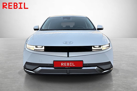 Hyundai Ioniq 5 2 of 21