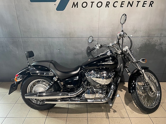 Honda VT 750 C Shadow 2 of 13