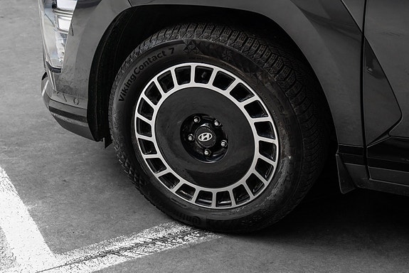 Hyundai Kona 10 of 30