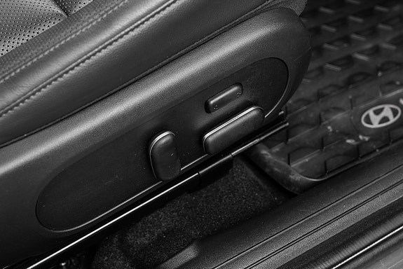 Hyundai Kona 30 of 30