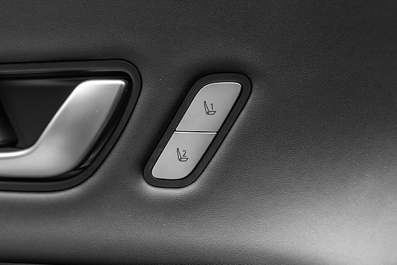 Hyundai Kona 14 of 30