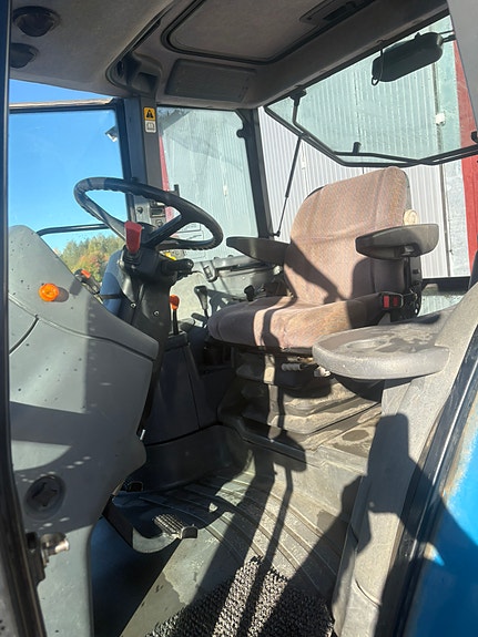 New Holland TS115 turbo 14 of 16