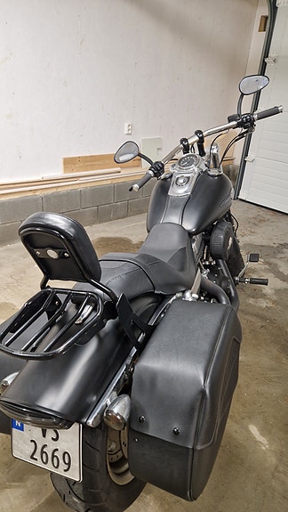 Harley-Davidson FXDF Dyna Fat Bob 9 of 29
