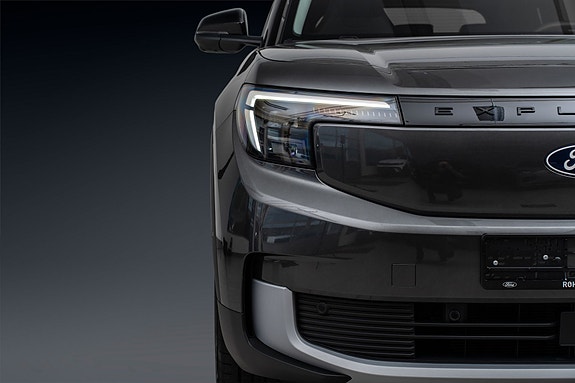 Ford Explorer 4 of 30