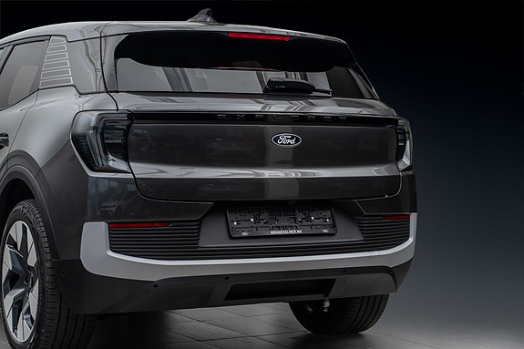 Ford Explorer 7 of 30