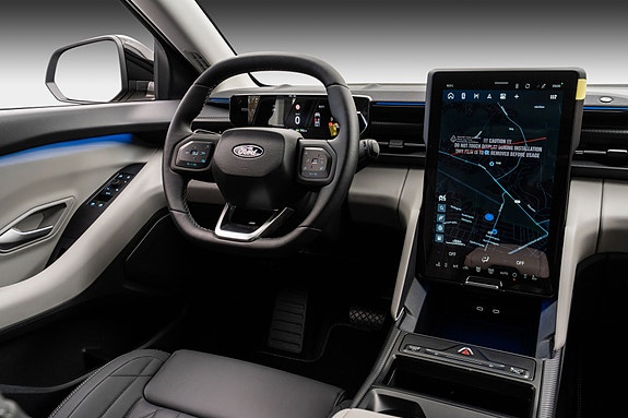 Ford Explorer 27 of 30