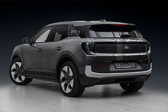 Ford Explorer 6 of 30