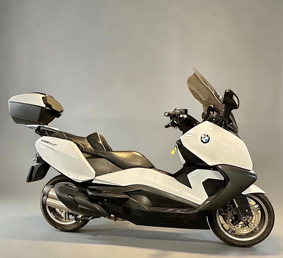 BMW C 650 GT 2 of 9