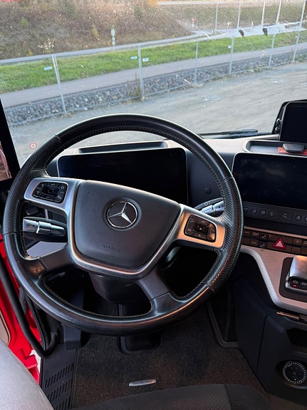 Mercedes-Benz ACTROS 2558 L 6X2 12 of 20
