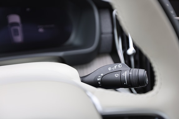 Volvo XC90 29 of 30