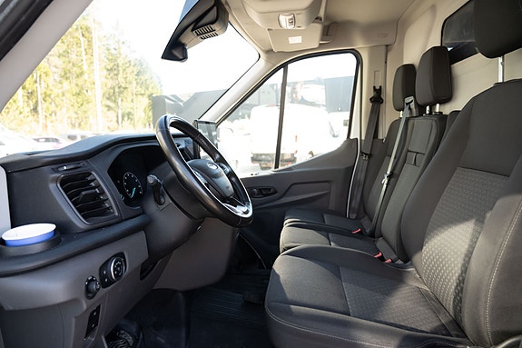 Ford Transit 17 of 26