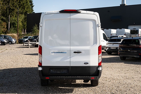 Ford Transit 7 of 26