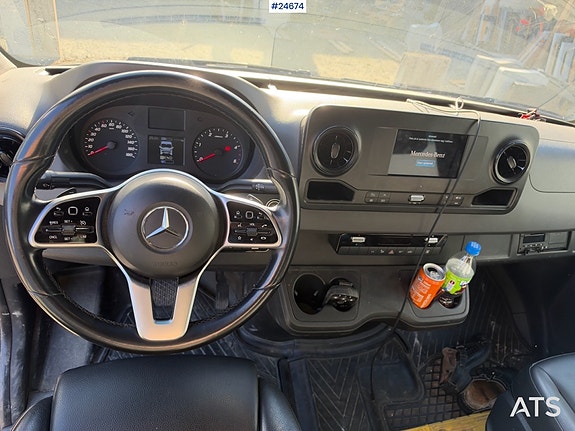 Mercedes-Benz Sprinter 516 CDI Varebil m/ Løftelem – Fartsskriver. 28 of 30