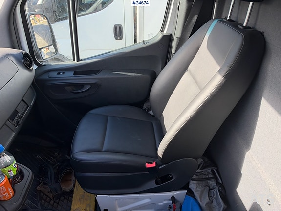 Mercedes-Benz Sprinter 516 CDI Varebil m/ Løftelem – Fartsskriver. 27 of 30