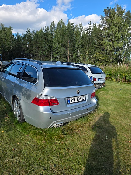 BMW 525d 4 of 6