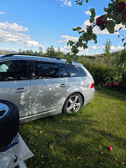 BMW 525d 3 of 6