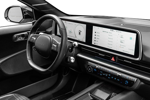 Hyundai Ioniq 6 30 of 30