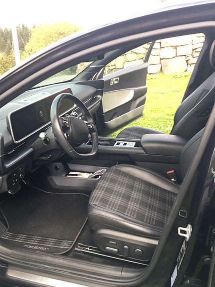 Hyundai Ioniq 6 9 of 15