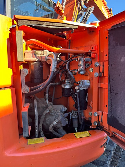 Hitachi 85US-3 16 of 21