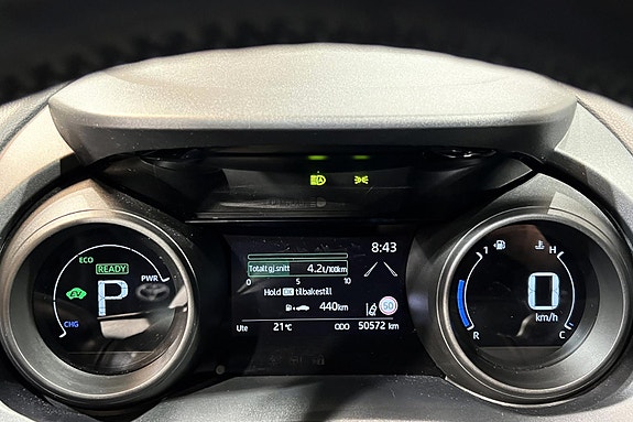 Toyota Yaris 12 of 28